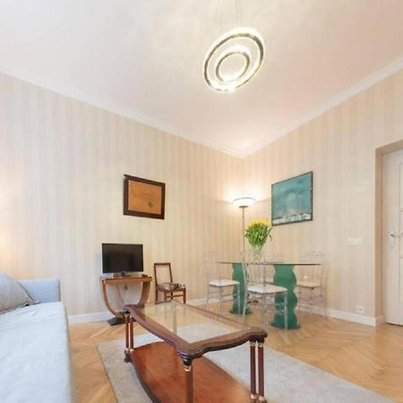 Golden Apartment-Central Location-N41A Варшава Экстерьер фото